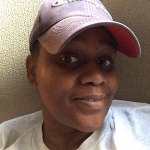 Meet your Posher, Camille